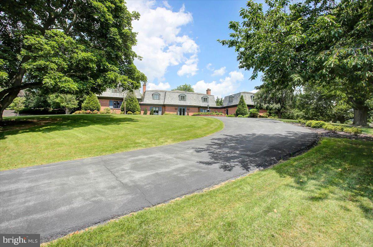 MEADOWBROOK - Residential