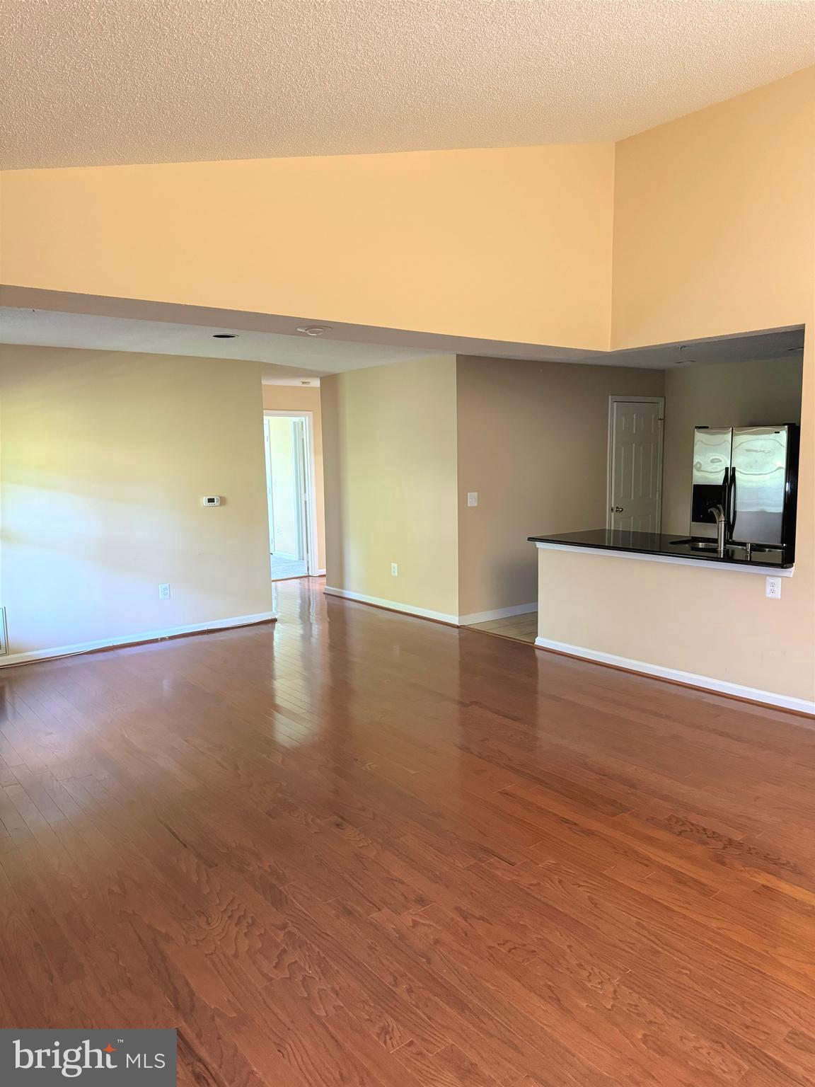 OAK PARK CONDO - Residential