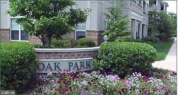 OAK PARK CONDO - Residential