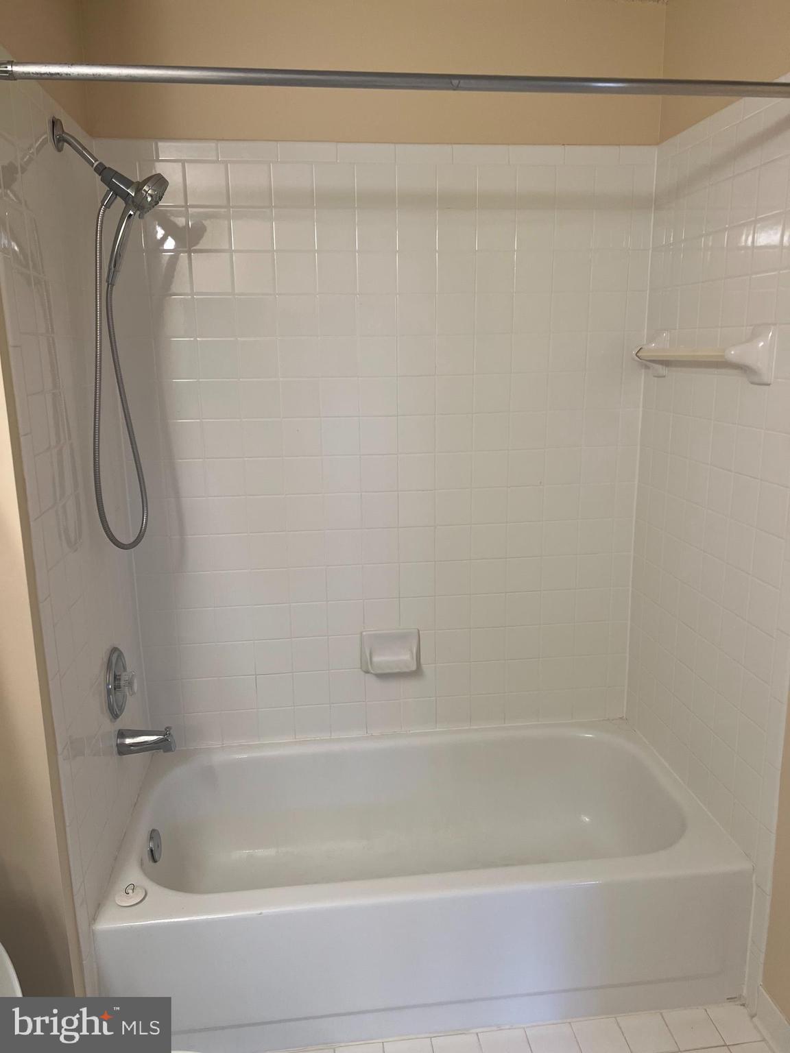 OAK PARK CONDO - Residential