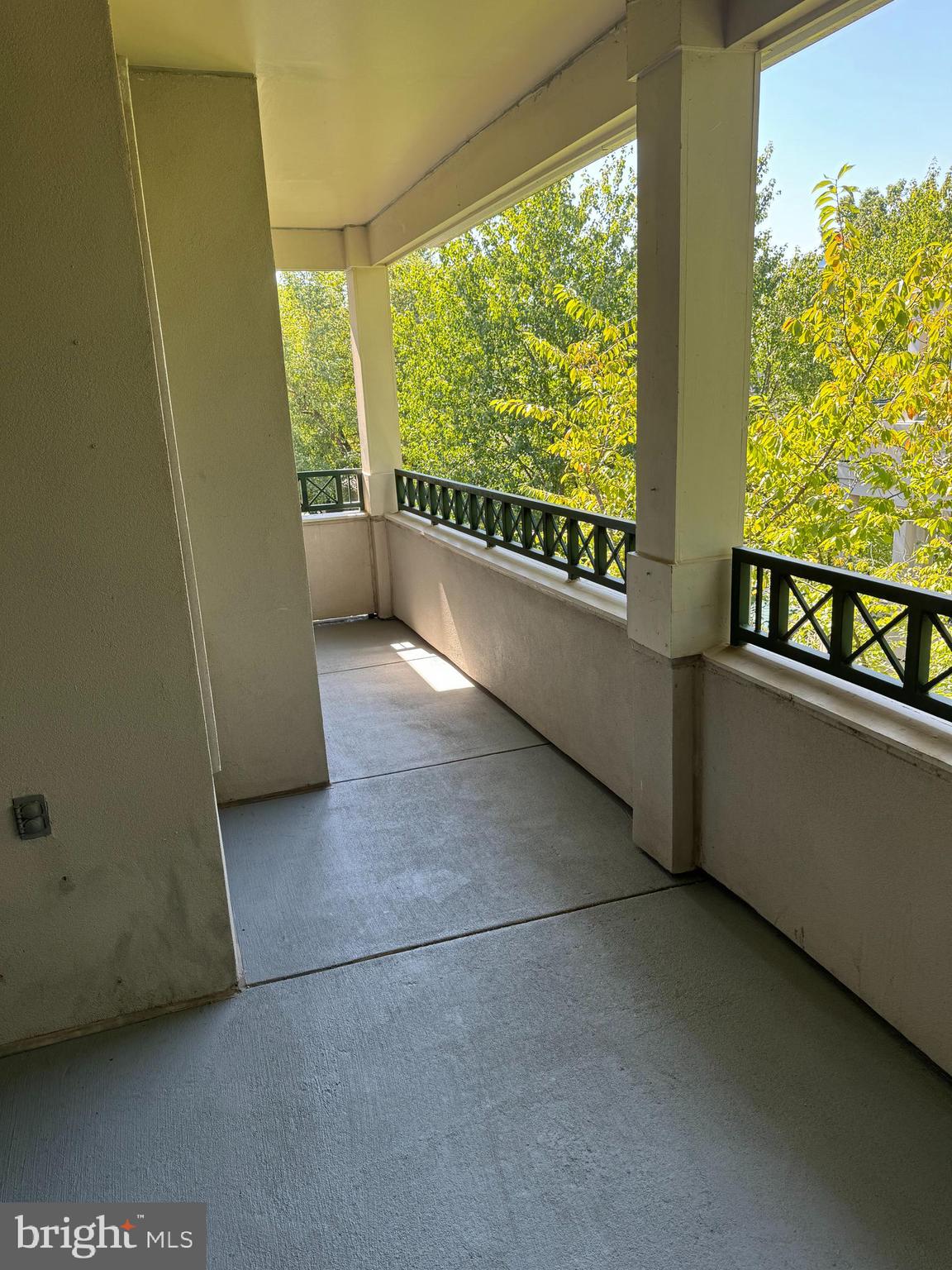 OAK PARK CONDO - Residential