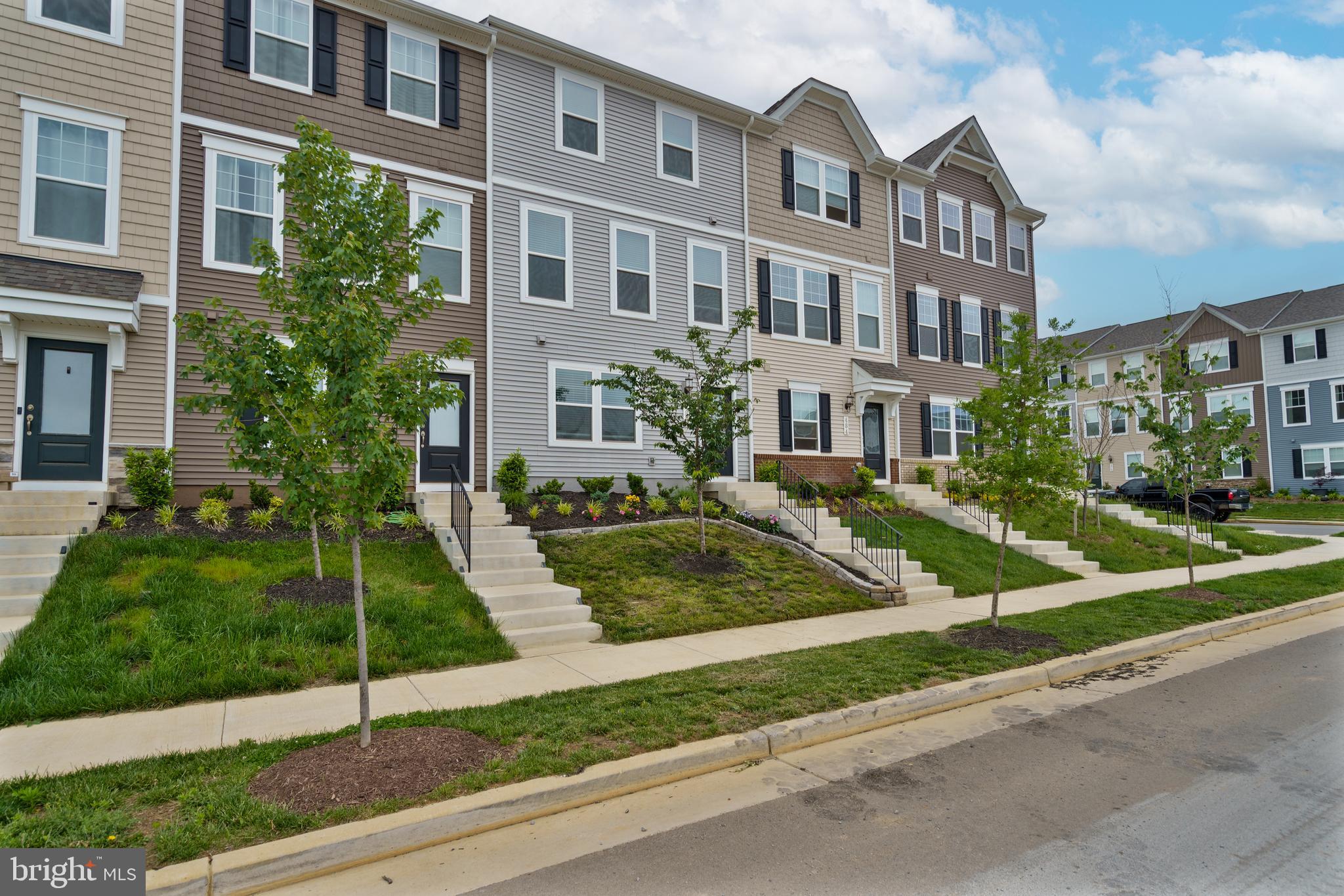 PRESIDENTS POINTE - Residential