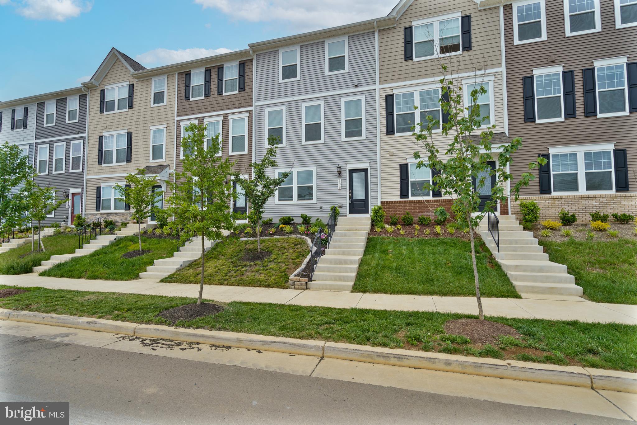 PRESIDENTS POINTE - Residential