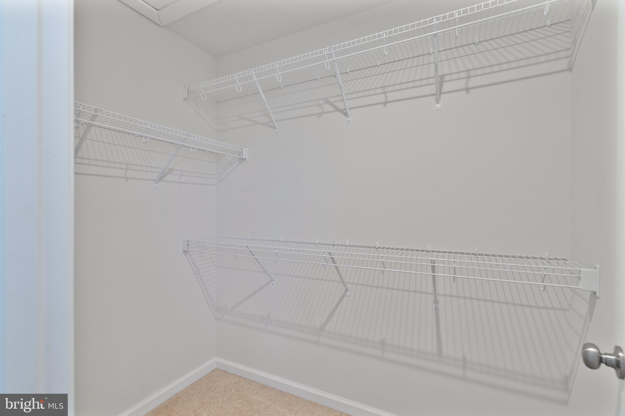 PRESIDENTS POINTE - Residential