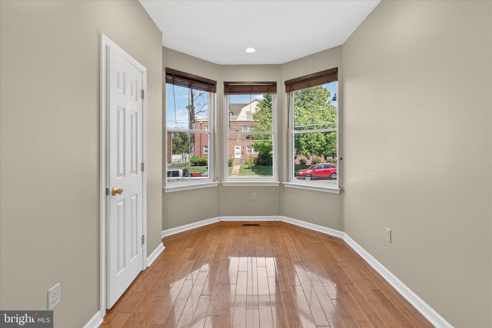 RIDLEY PARK - Residential