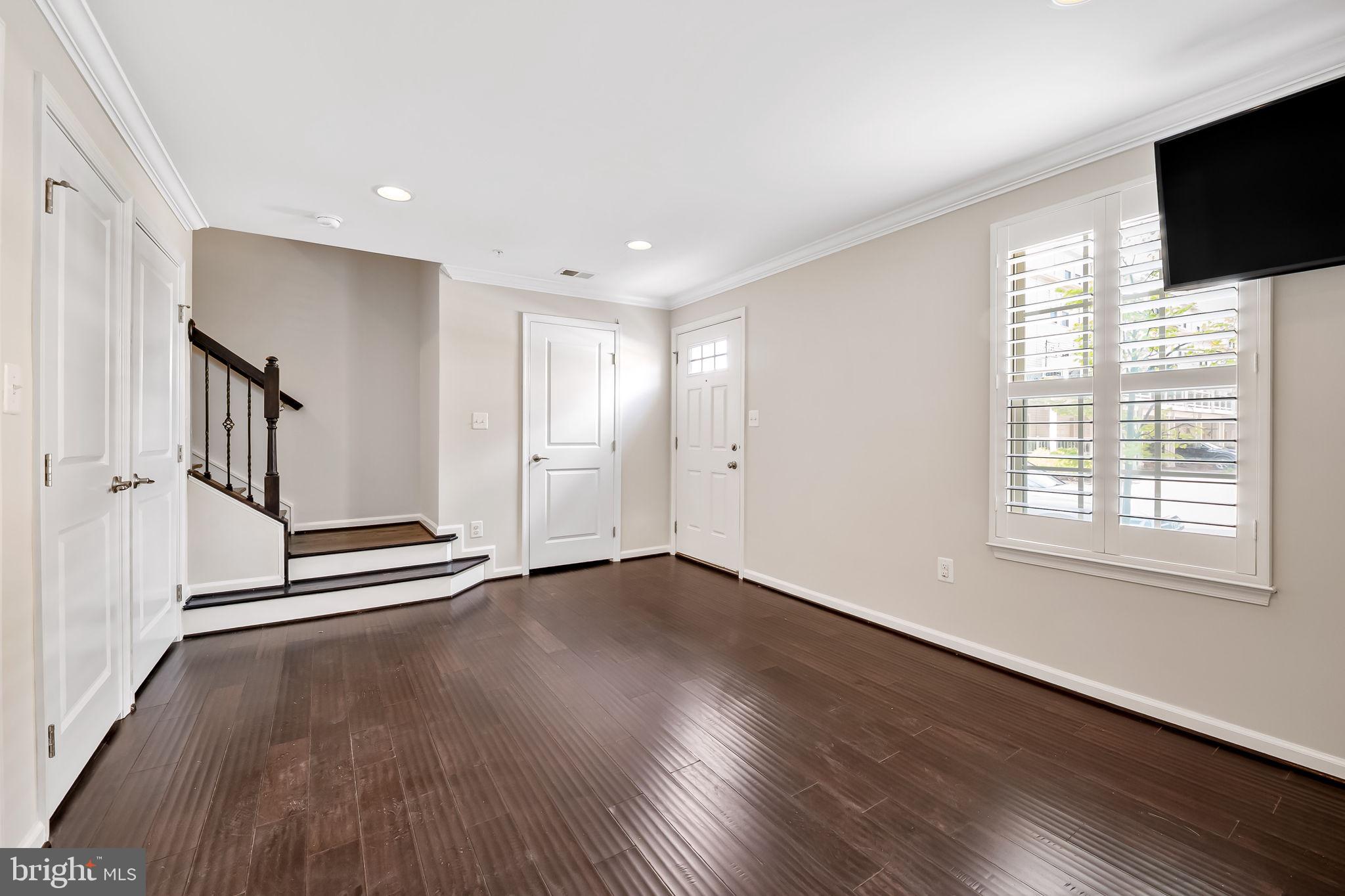 O'DONNELL SQUARE - Residential