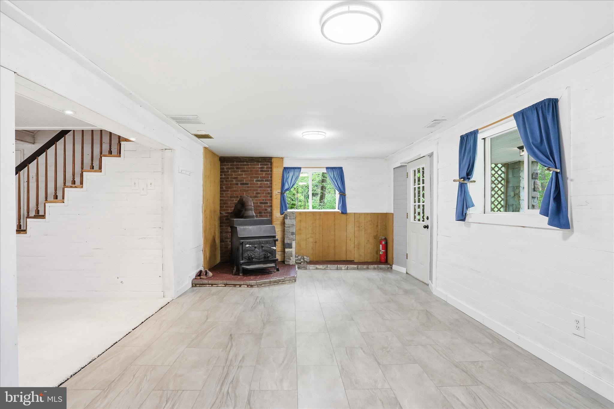 GLENWOOD FOREST WEST - Residential