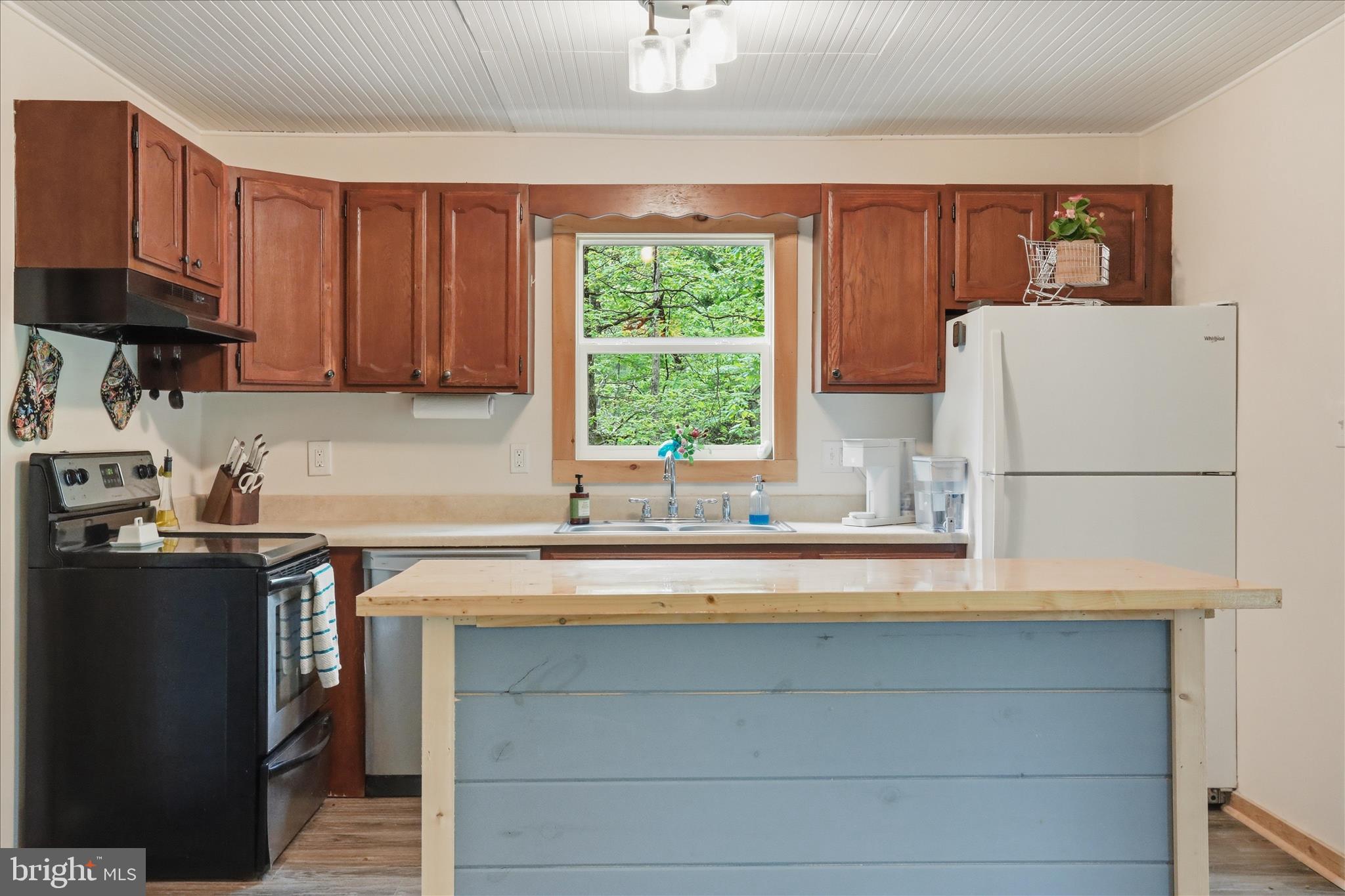 GLENWOOD FOREST WEST - Residential