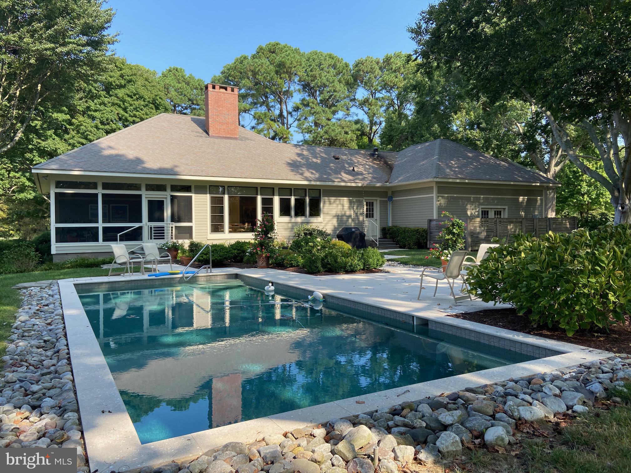 EASTON - Residential