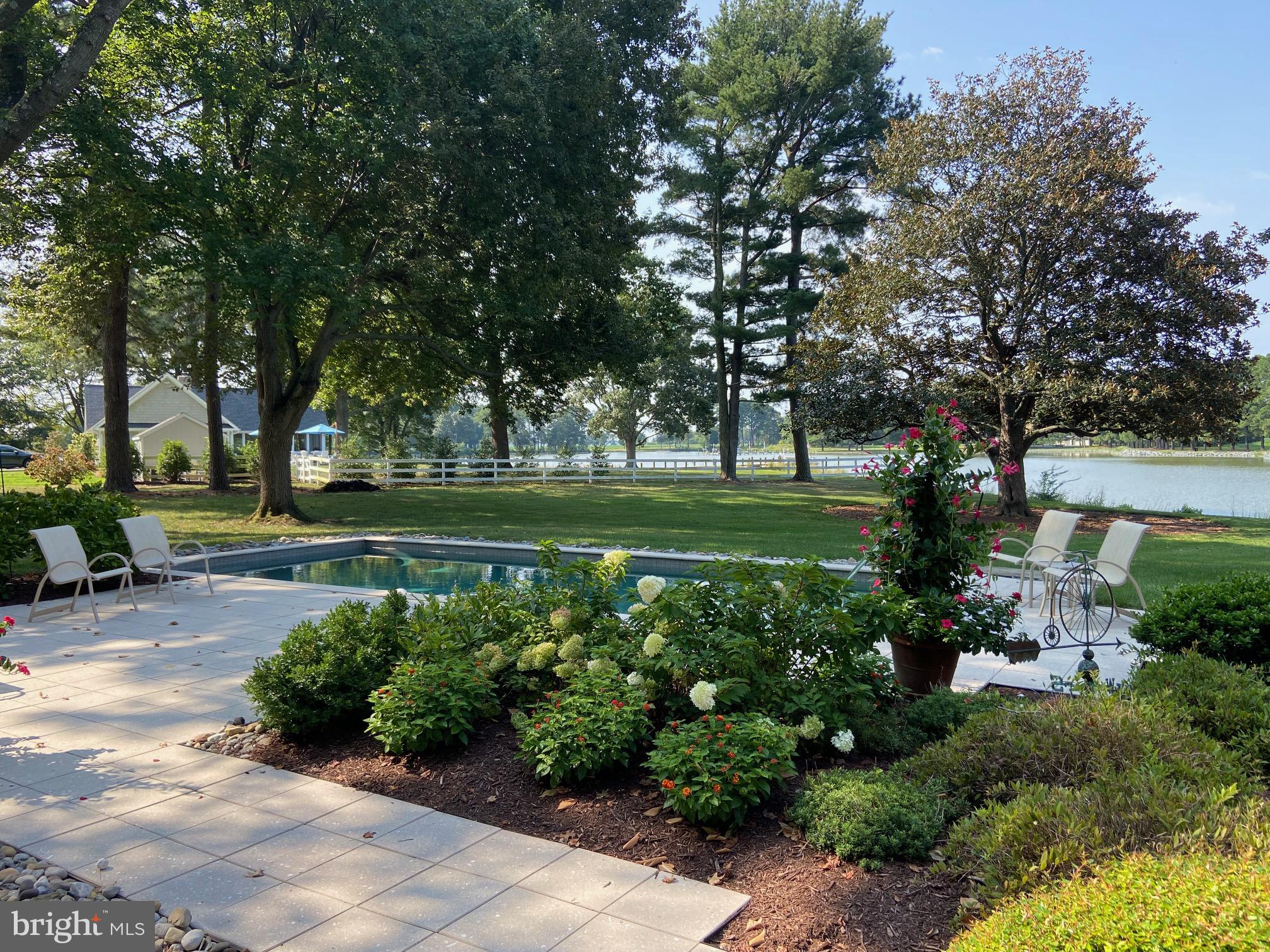 EASTON - Residential