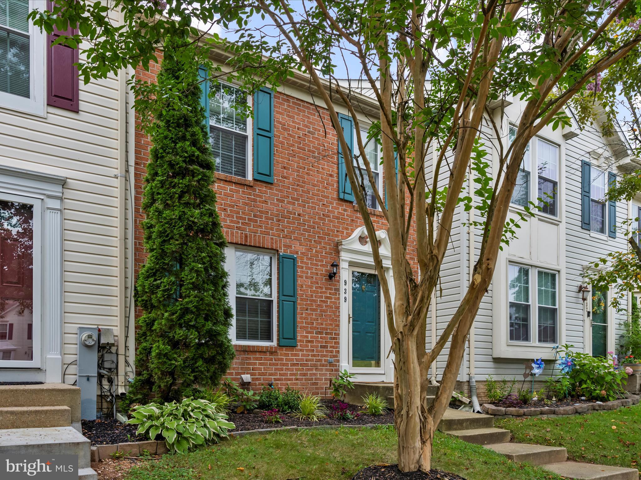 939 CHESTNUT MANOR CT