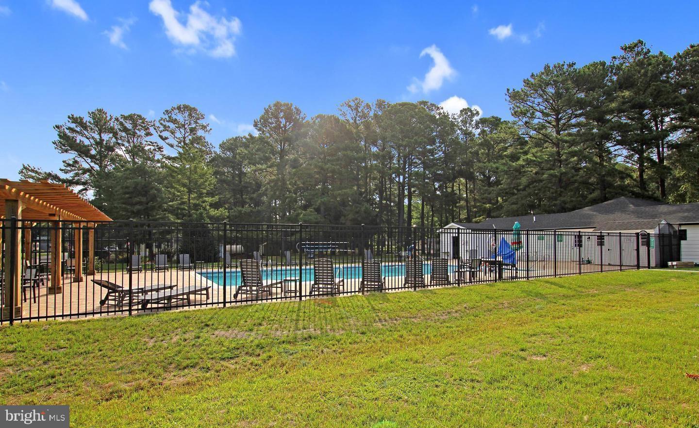 HYDE PARK - Residential