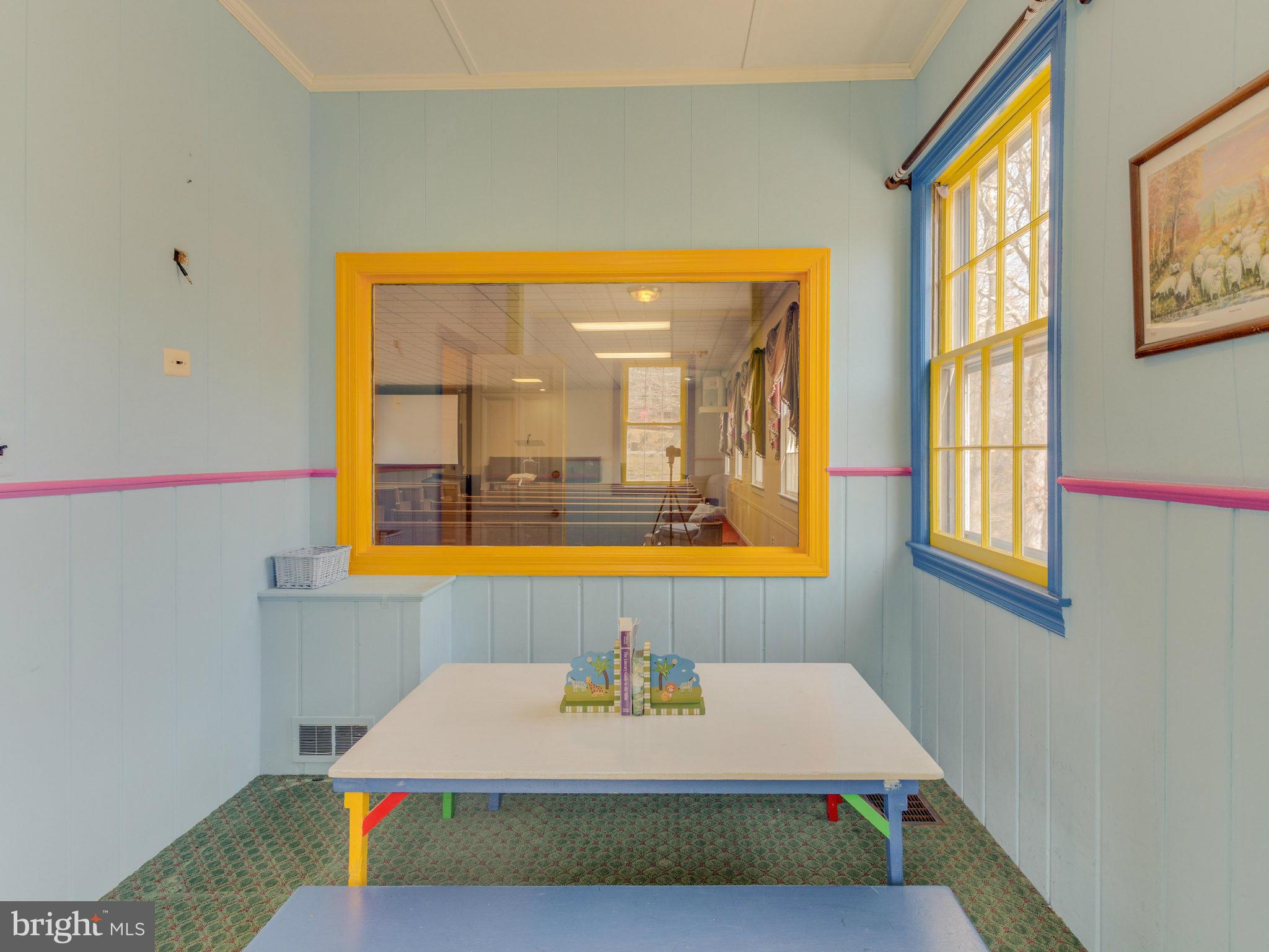 SUNNY HILLS - Commercial Sale