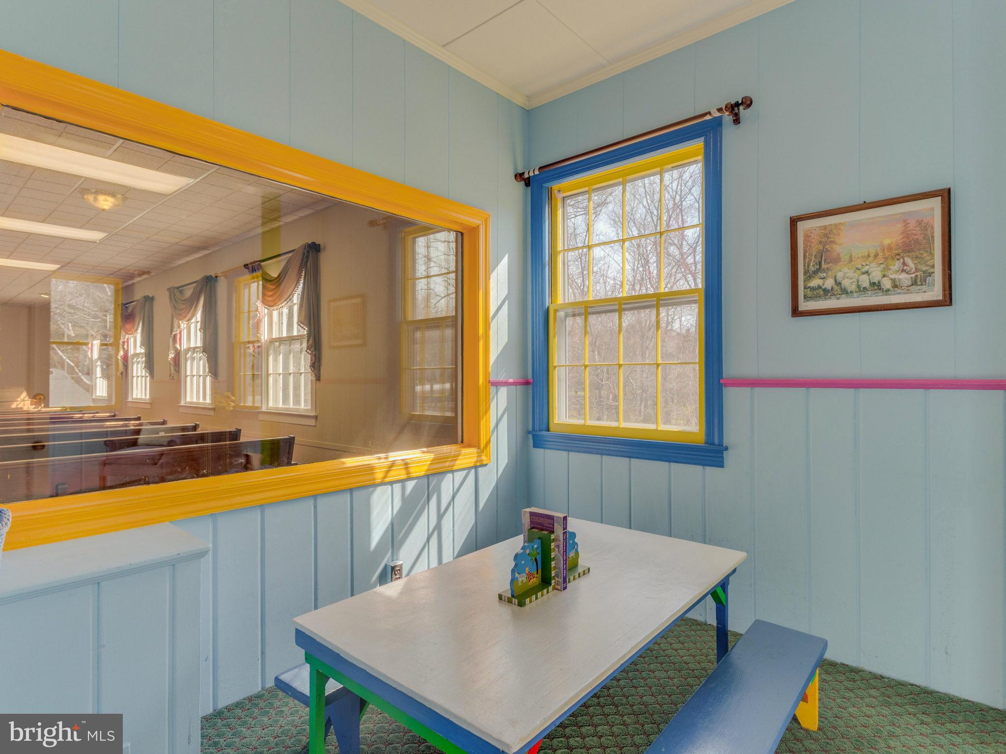 SUNNY HILLS - Commercial Sale