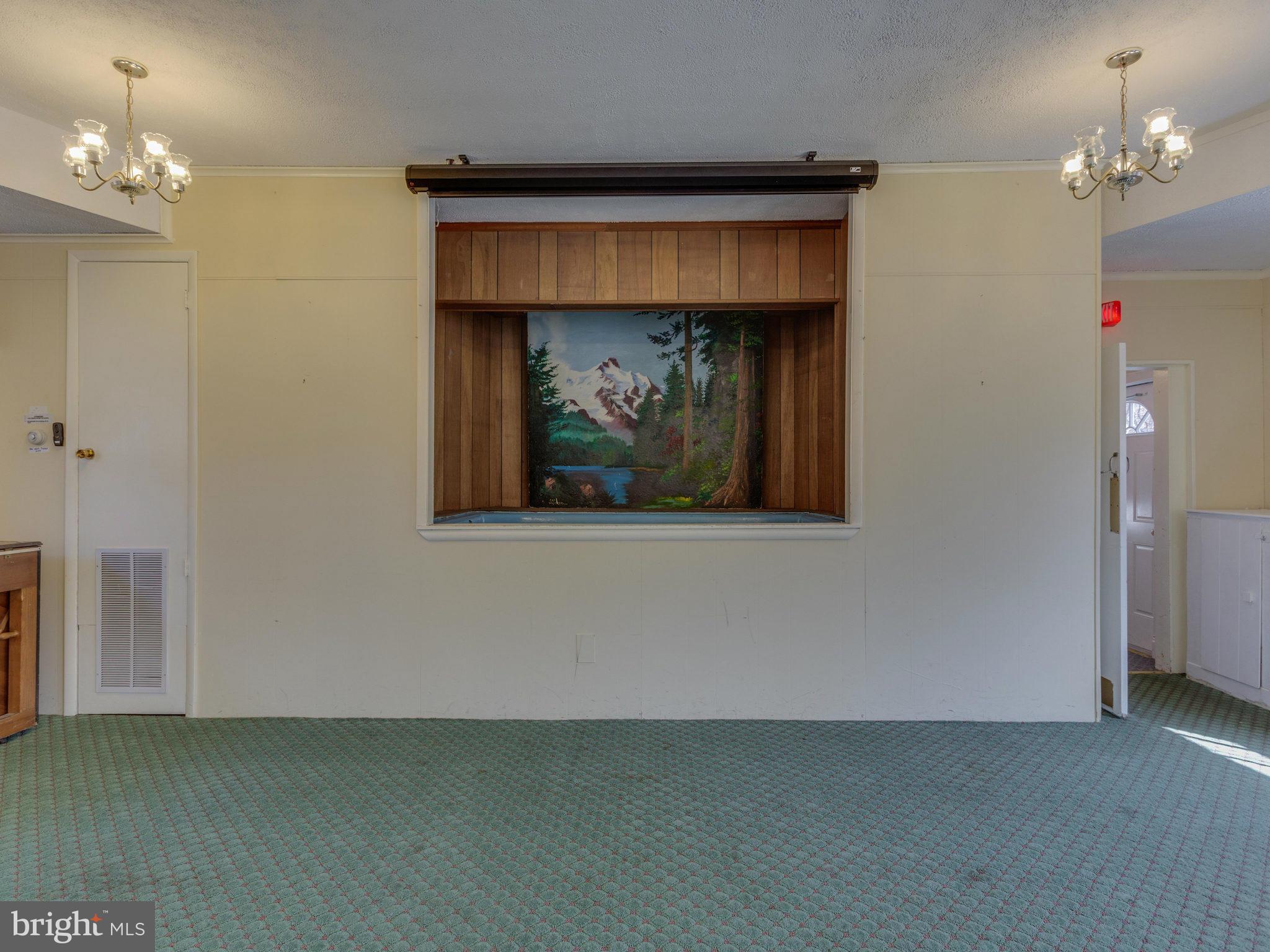 SUNNY HILLS - Commercial Sale