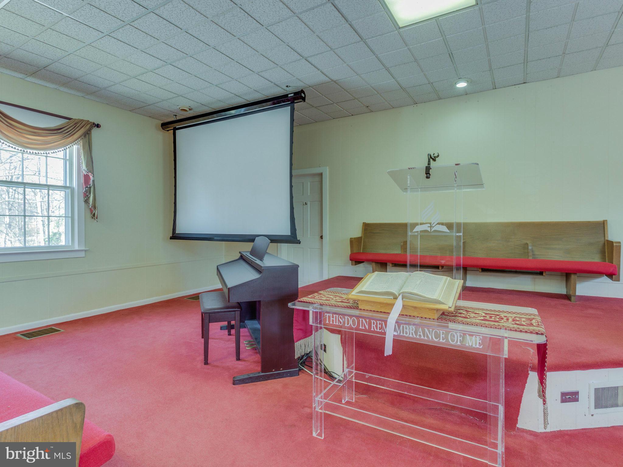 SUNNY HILLS - Commercial Sale