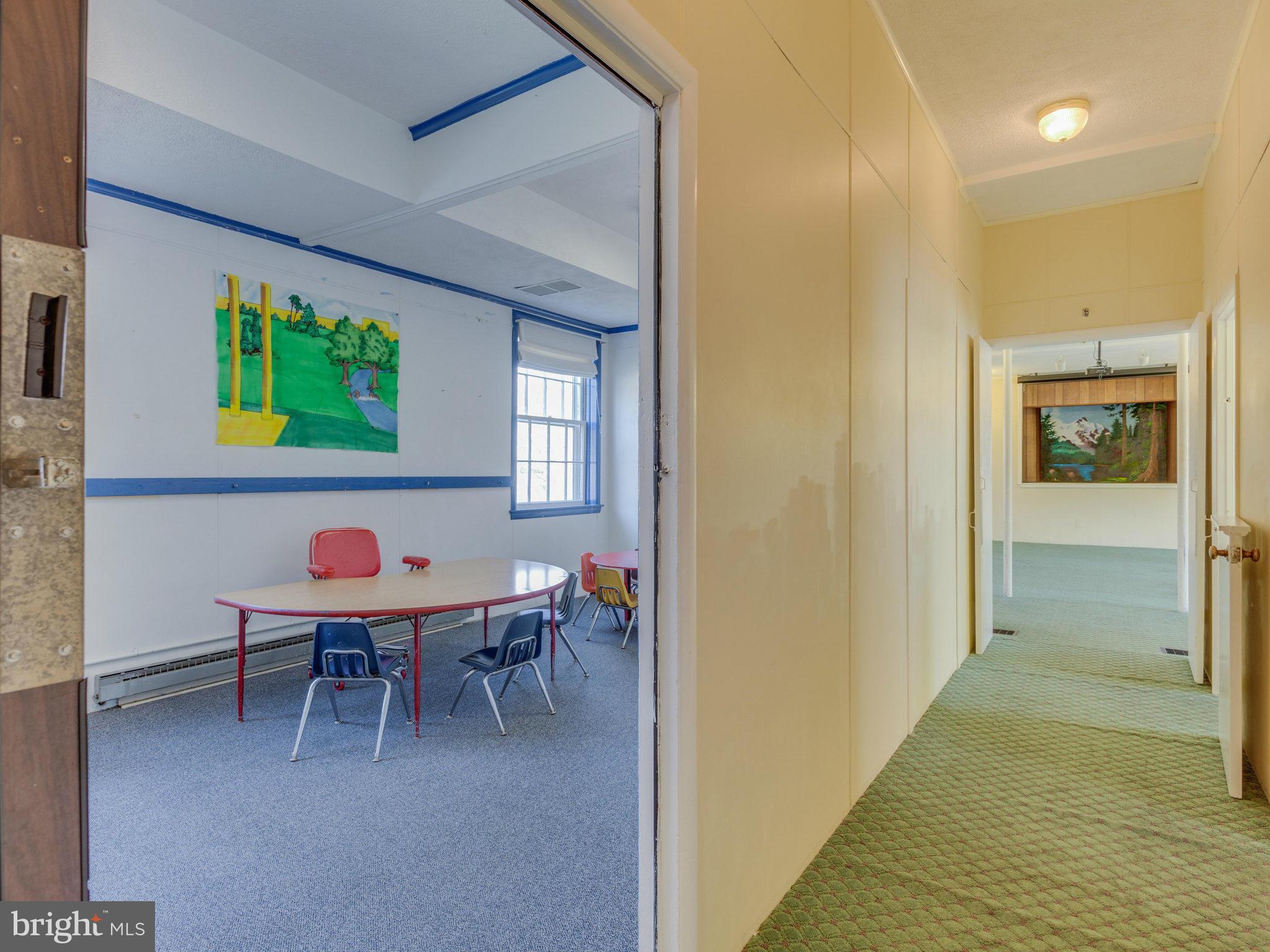 SUNNY HILLS - Commercial Sale