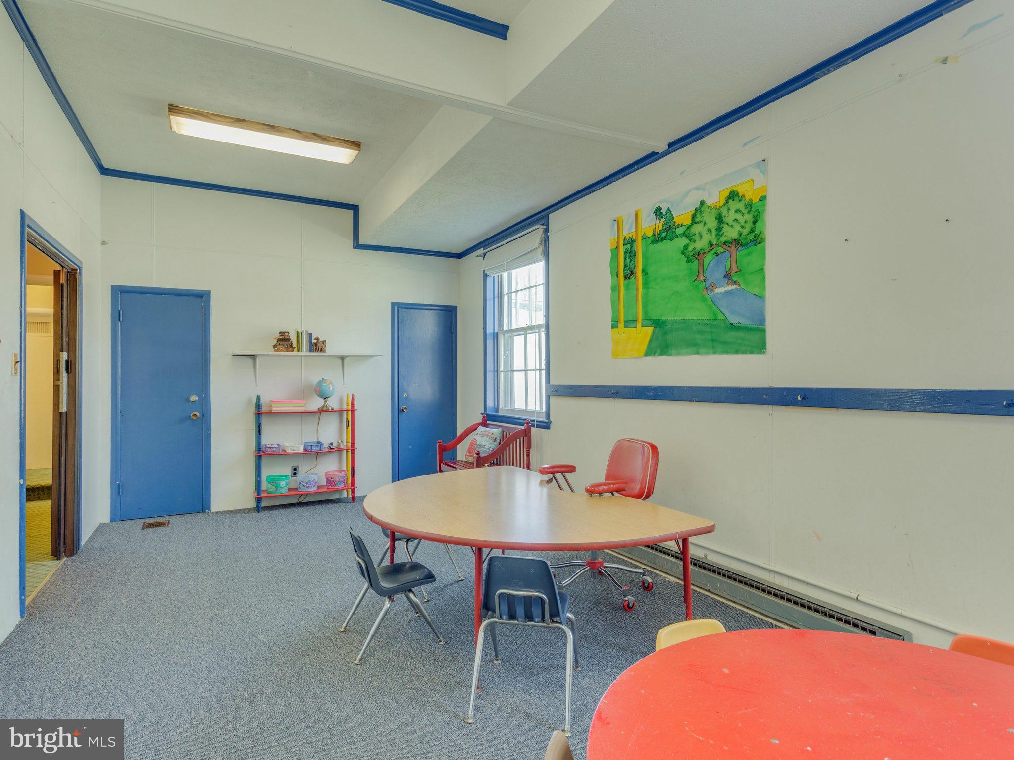 SUNNY HILLS - Commercial Sale