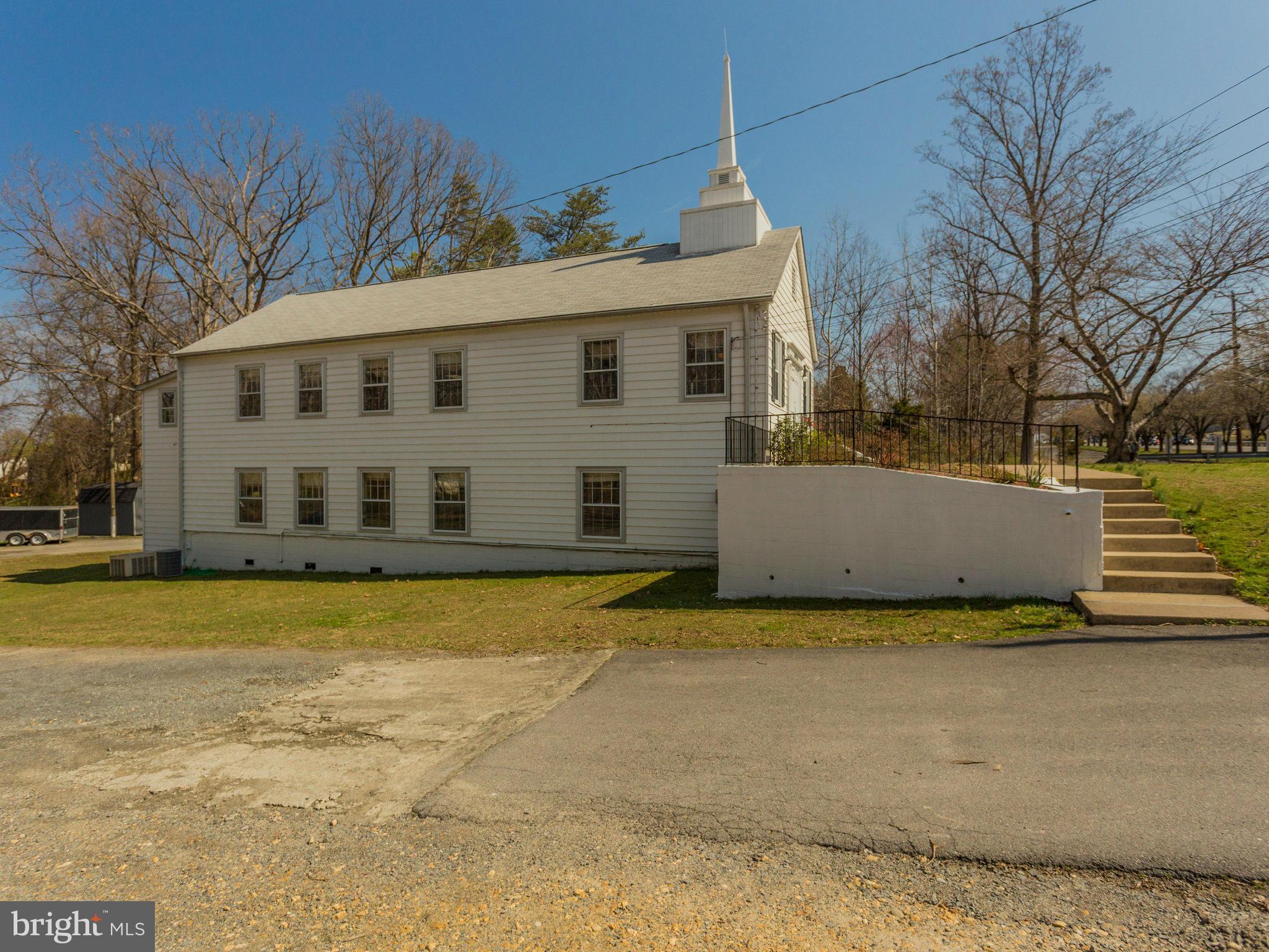 SUNNY HILLS - Commercial Sale