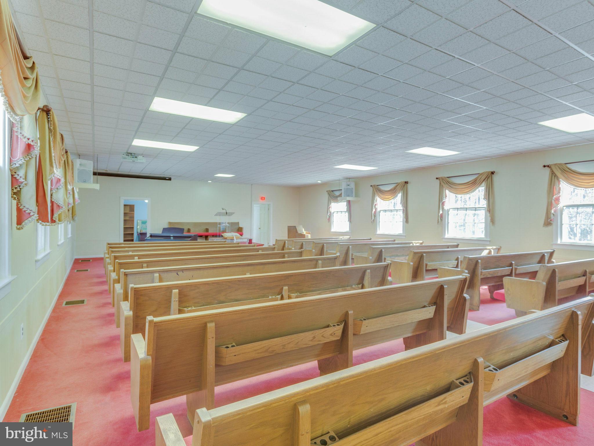 SUNNY HILLS - Commercial Sale