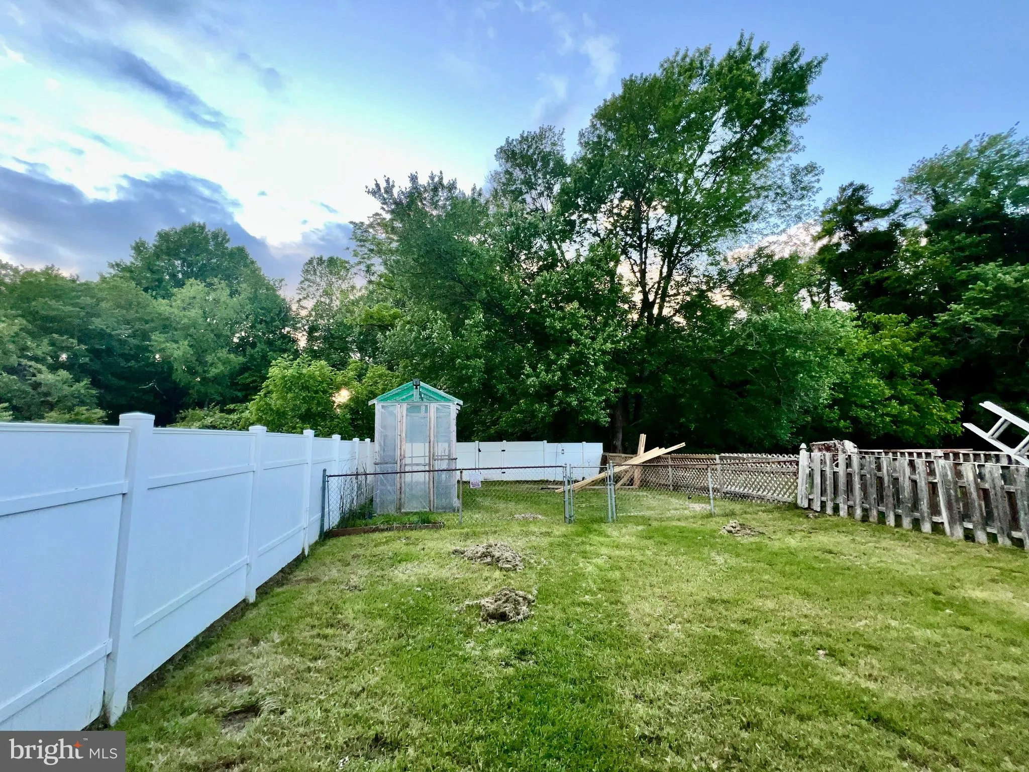 Clementon, New Jersey 08021, United States, 3 Bedrooms Bedrooms, ,3 BathroomsBathrooms,Residential,Active,147044