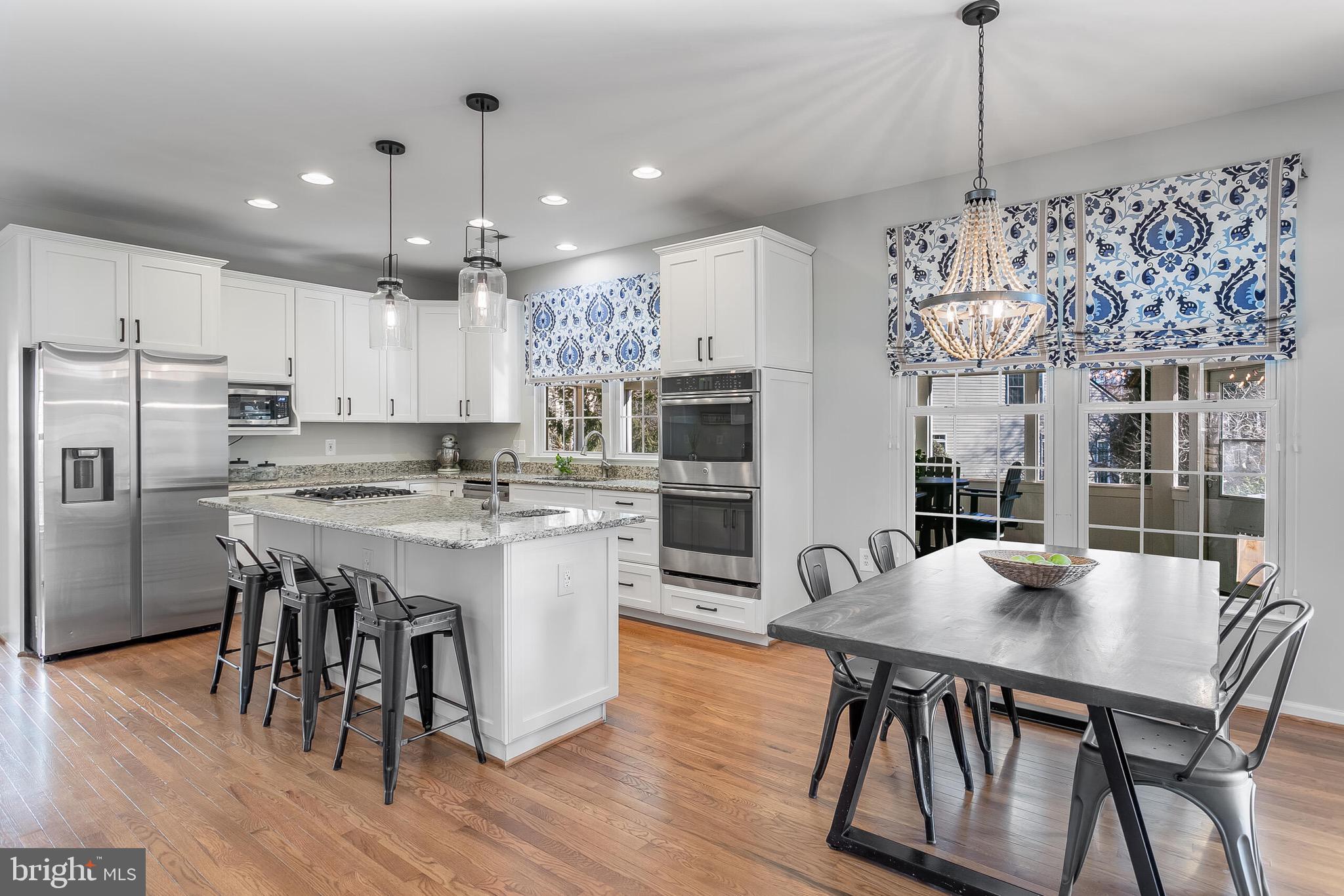 WOODLEA MANOR - Residential