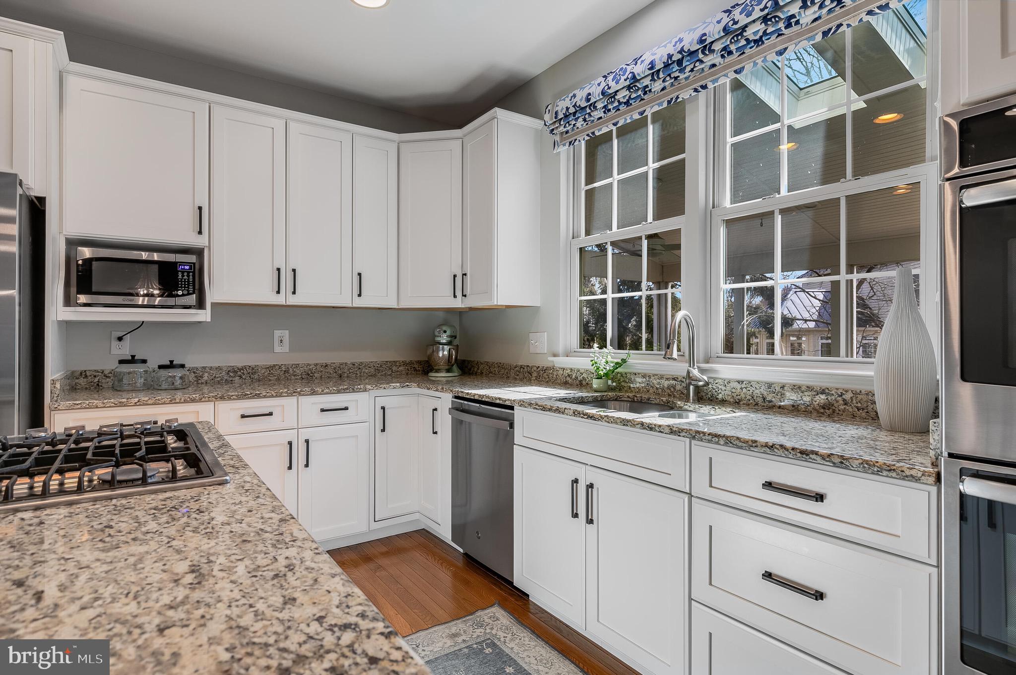 WOODLEA MANOR - Residential