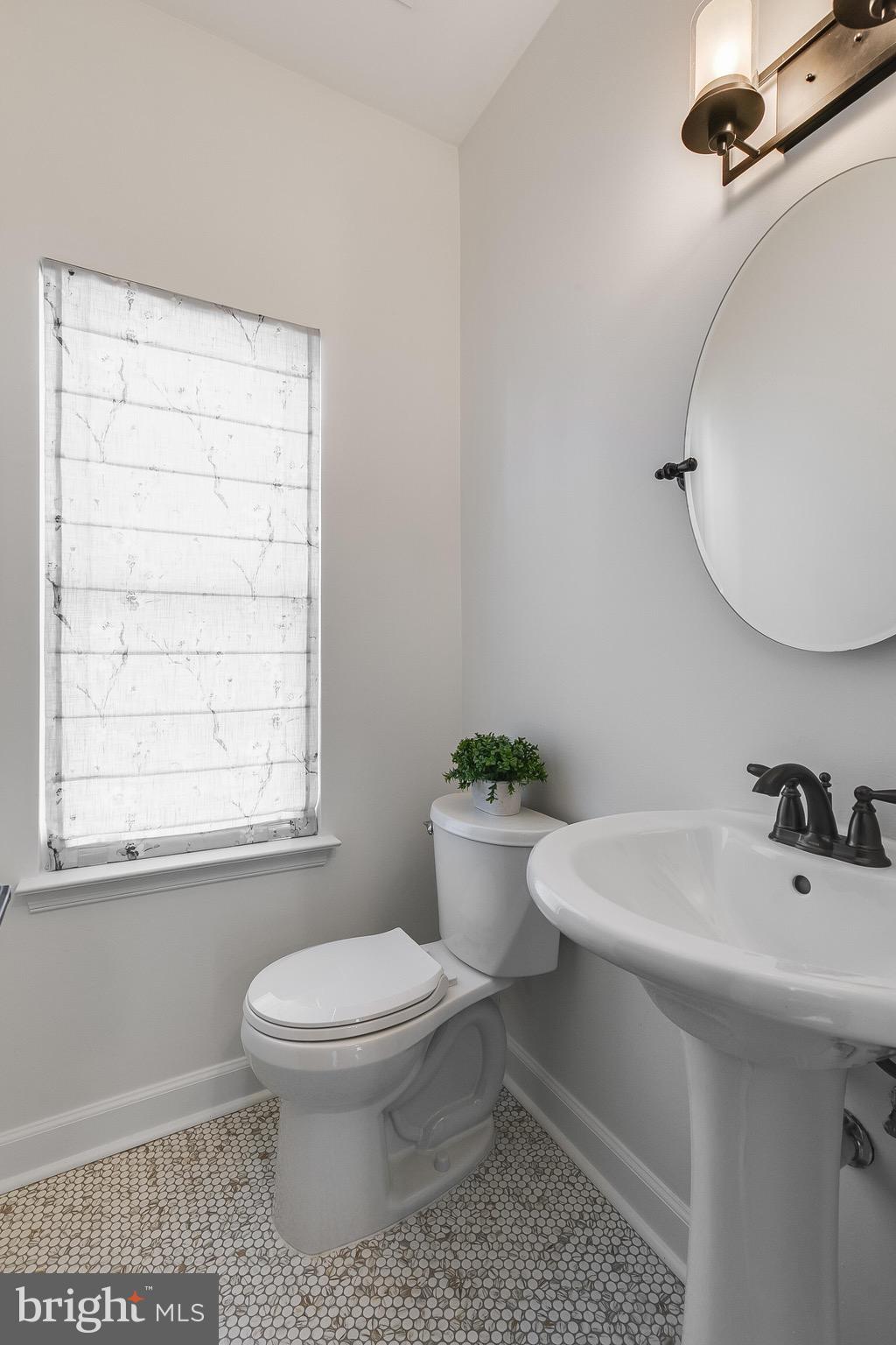 WOODLEA MANOR - Residential