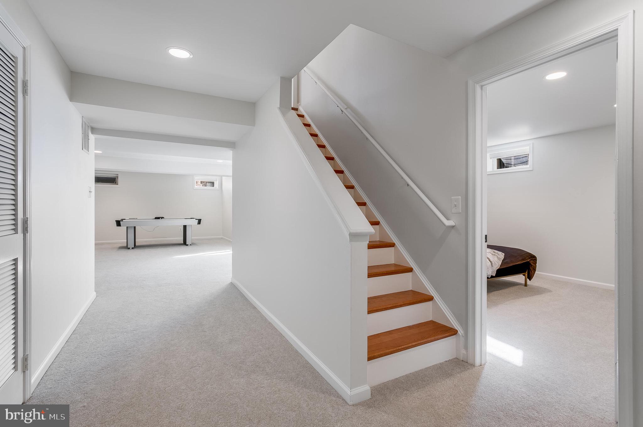 WOODLEA MANOR - Residential