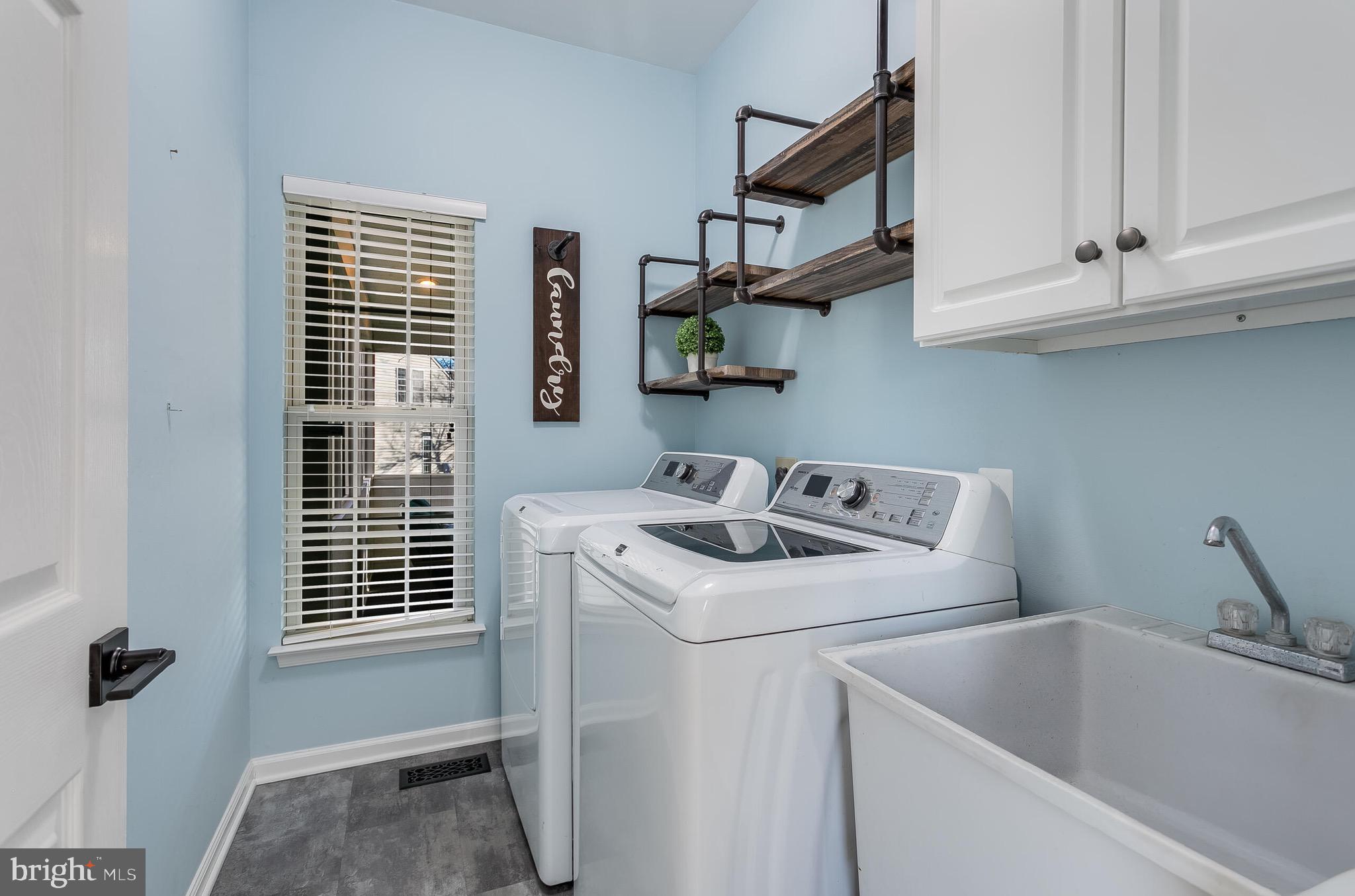 WOODLEA MANOR - Residential