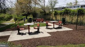 RACQUET CLUB - Residential