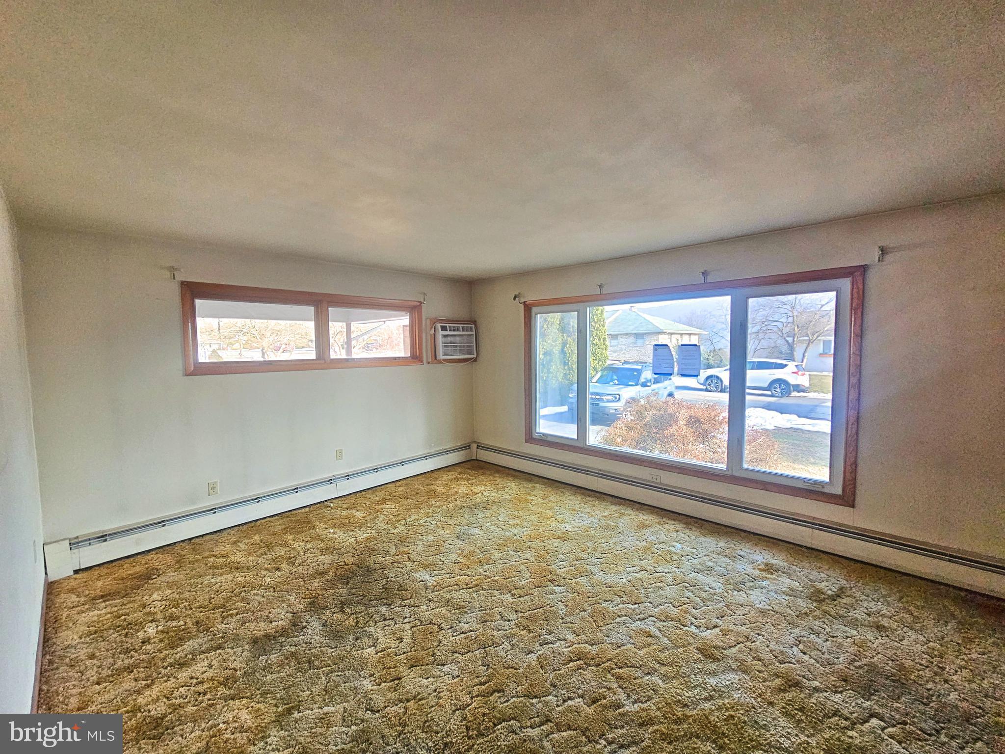 26 EISENHOWER BOULEVARD