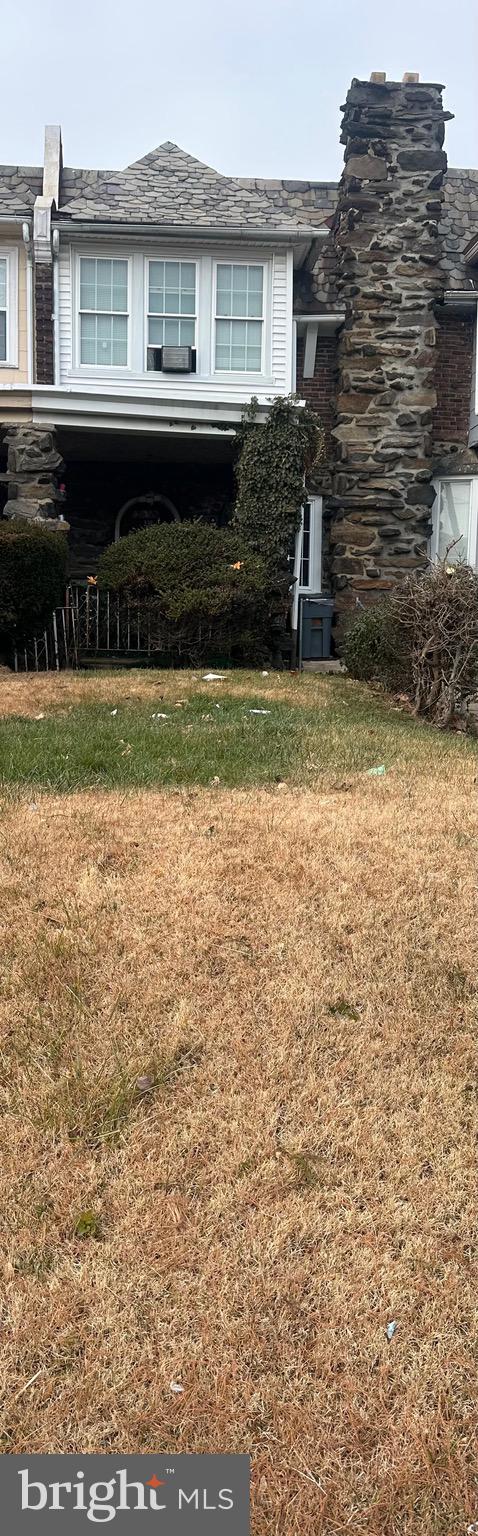 Townhouse For Sale - 629 E Woodlawn Street<br/> PHILADELPHIA, PA 19144