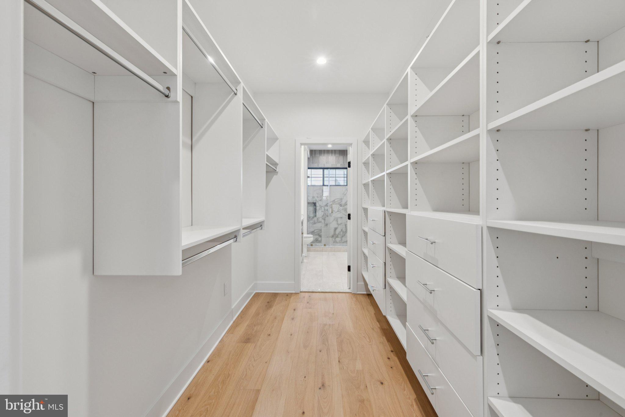 POINT BREEZE - Residential