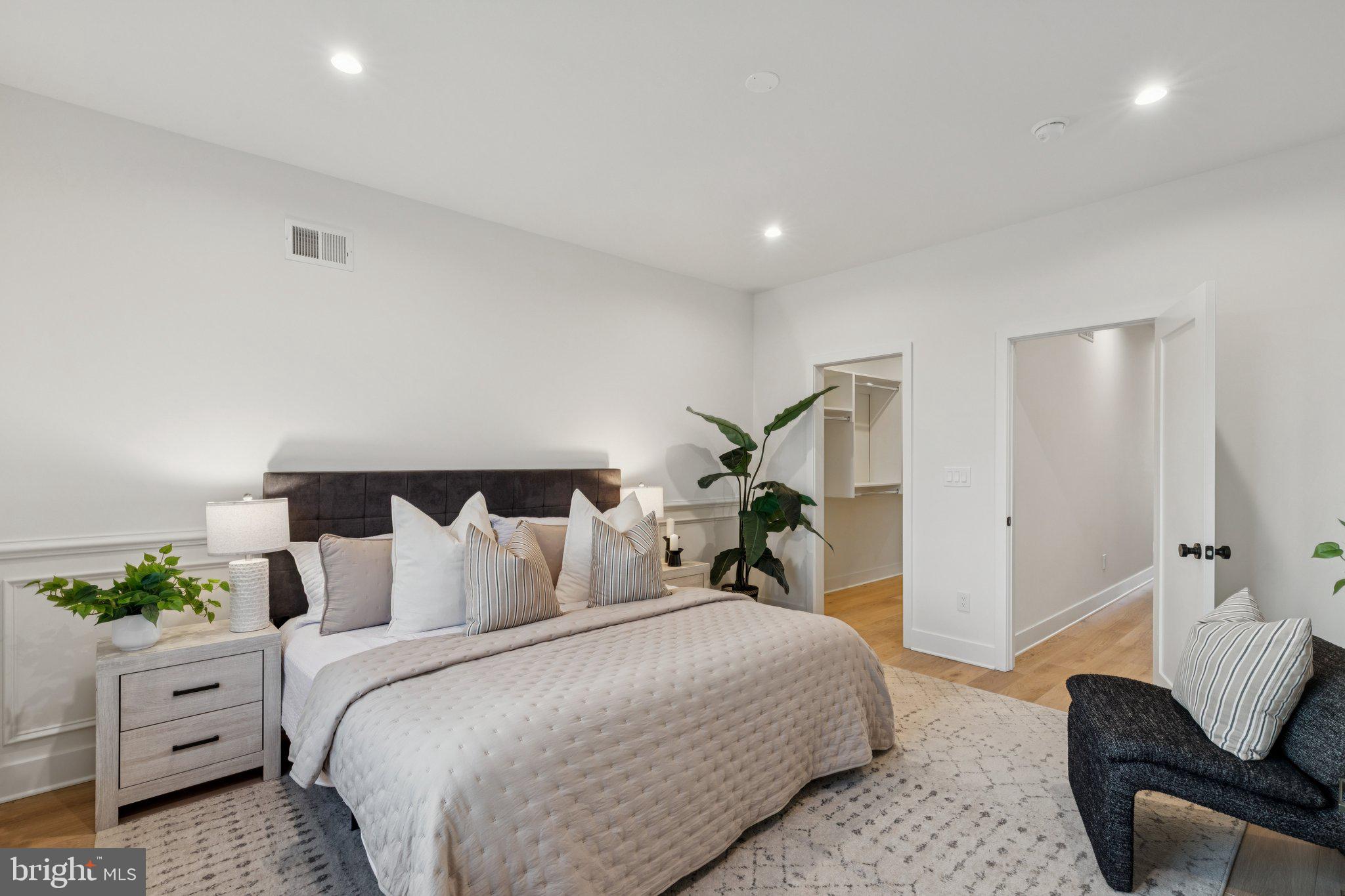 POINT BREEZE - Residential