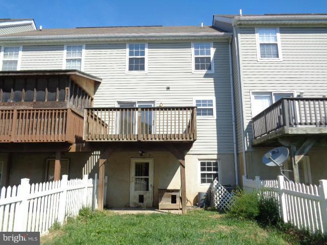 THE COURTS - Residential