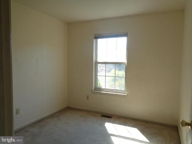 THE COURTS - Residential