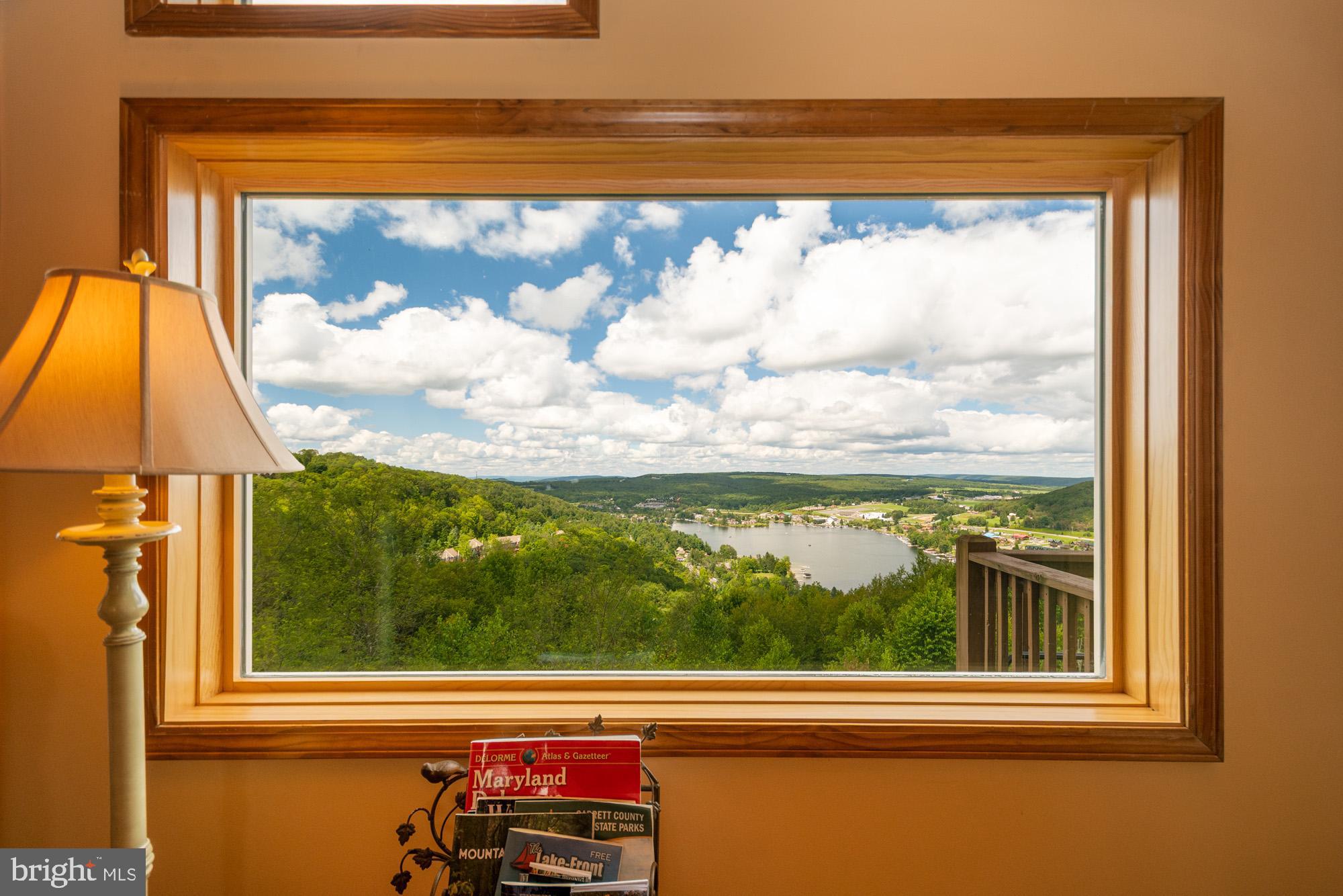 OVERLOOK VILLAS - Residential