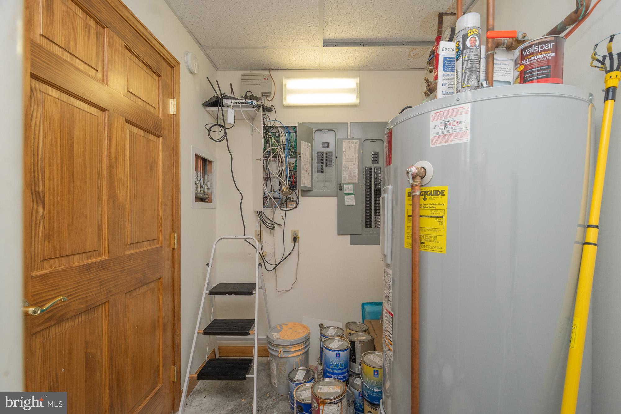 OVERLOOK VILLAS - Residential