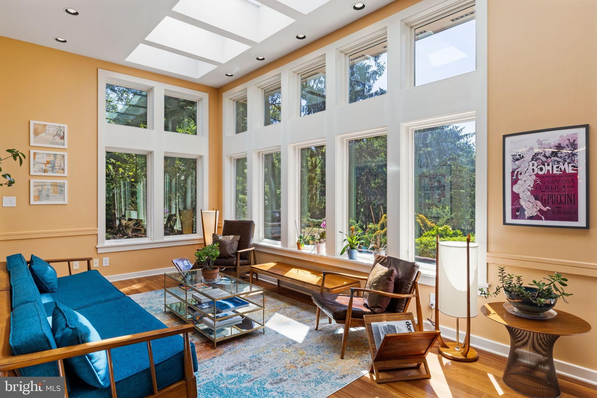 CURTIS HILLS - Residential