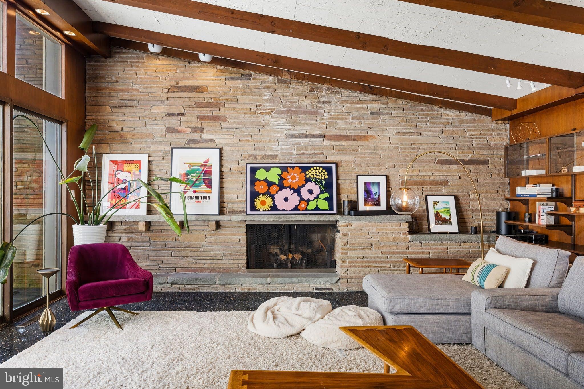 CURTIS HILLS - Residential