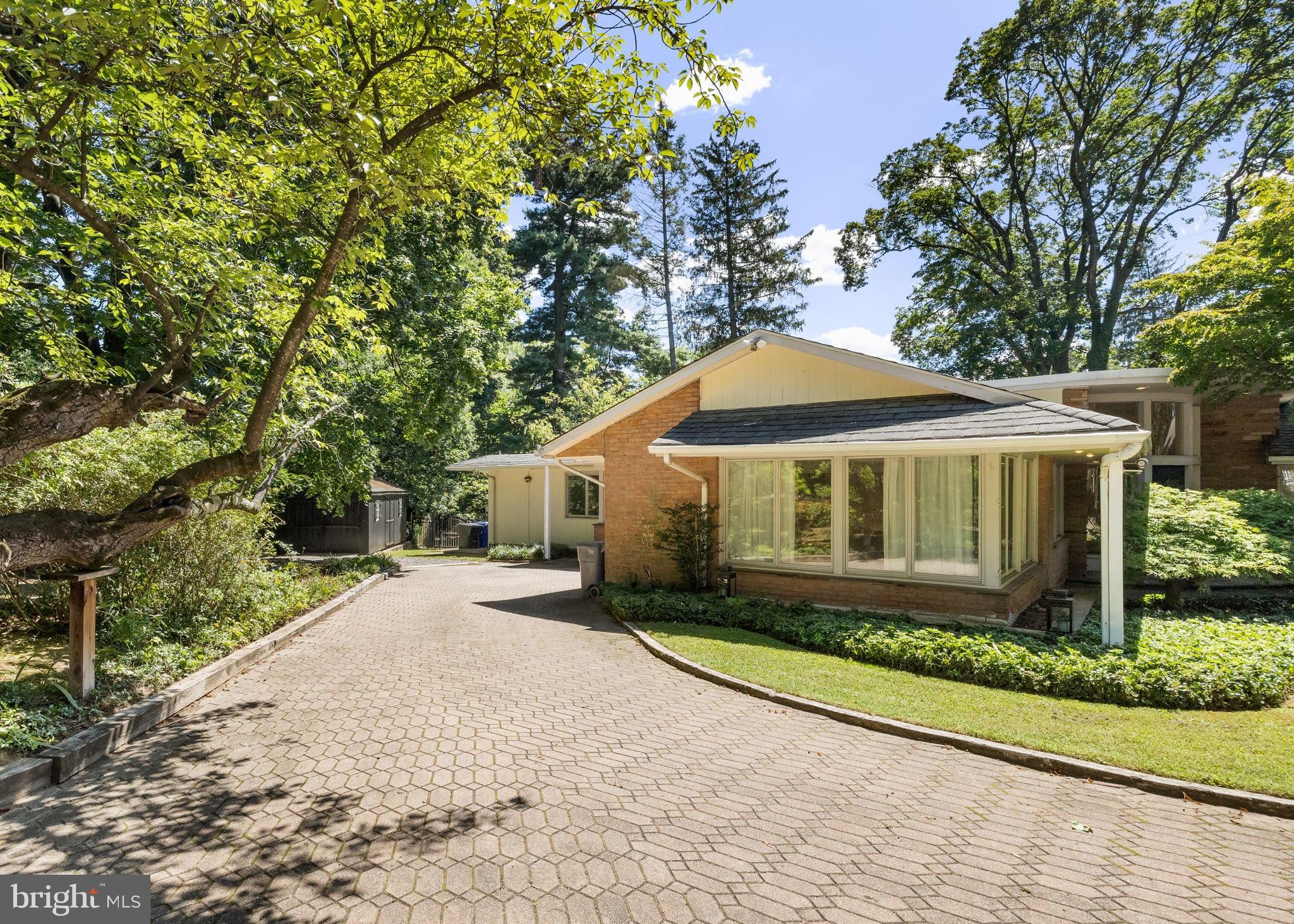 CURTIS HILLS - Residential