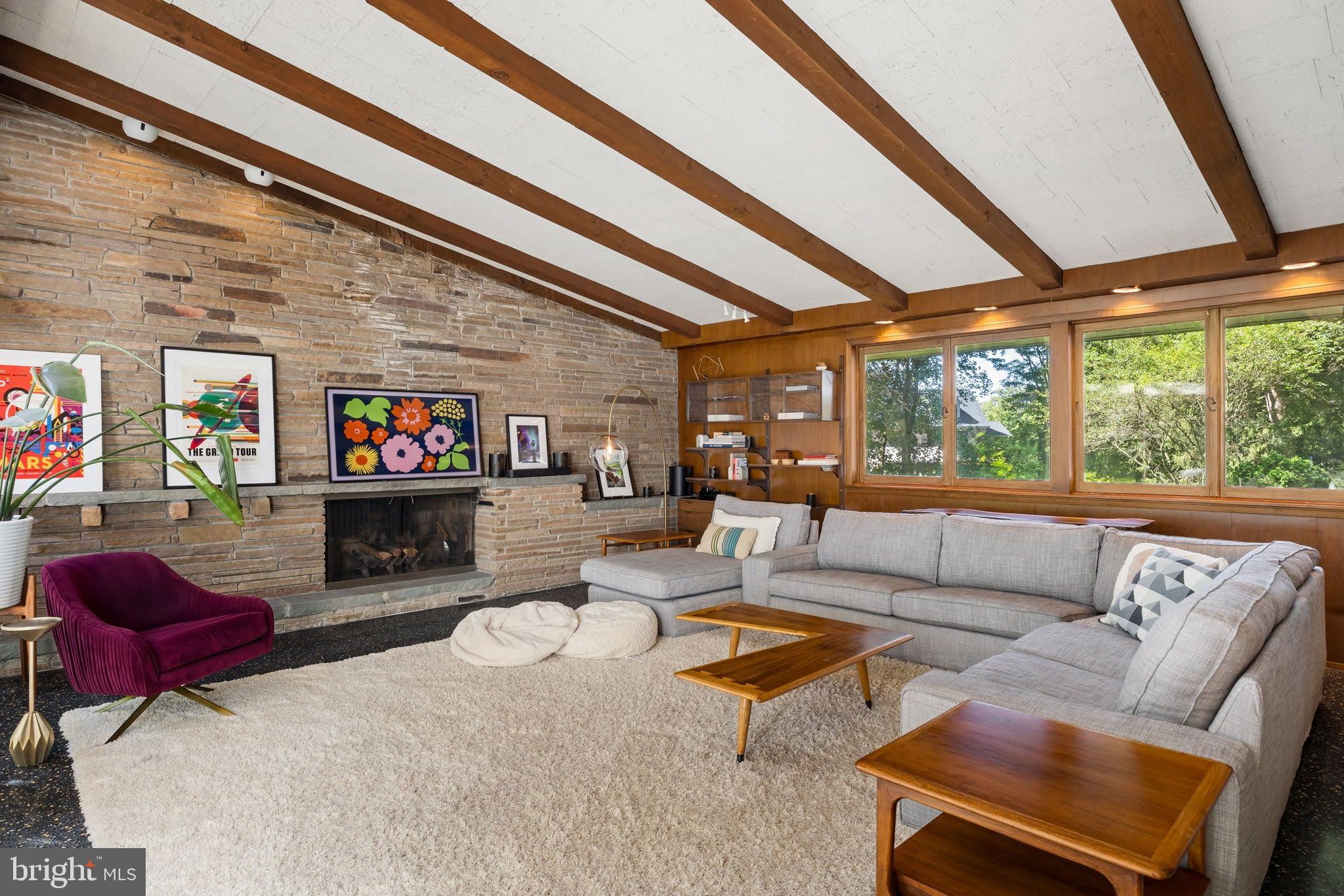 CURTIS HILLS - Residential