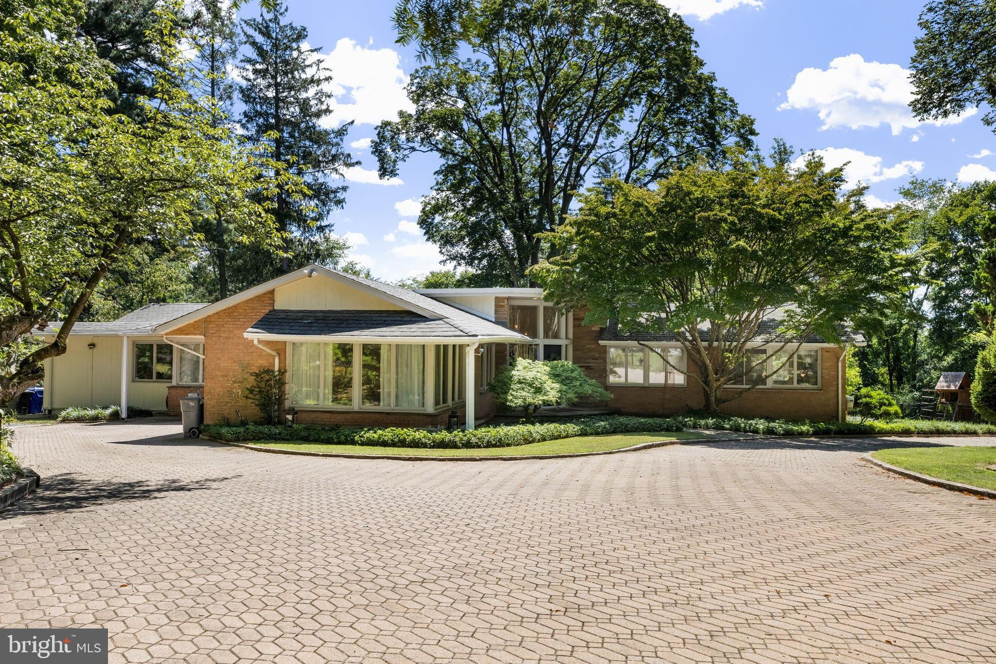 CURTIS HILLS - Residential