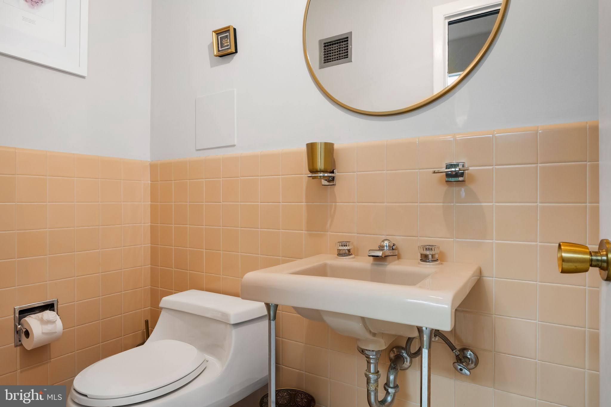 CURTIS HILLS - Residential