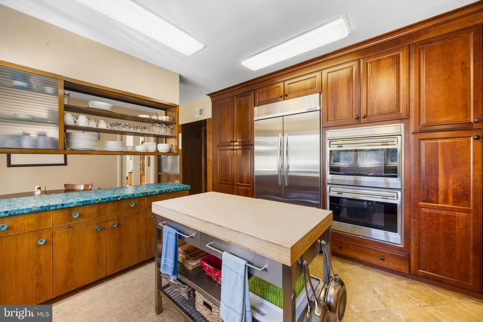 CURTIS HILLS - Residential