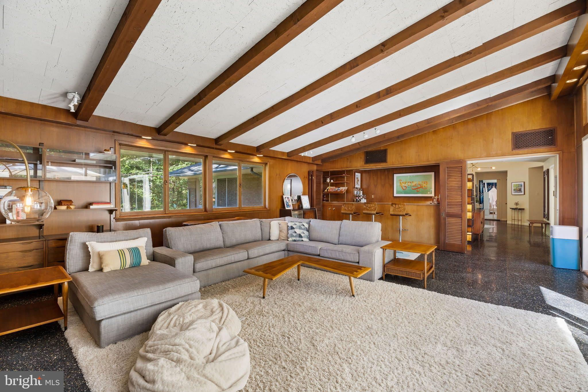 CURTIS HILLS - Residential