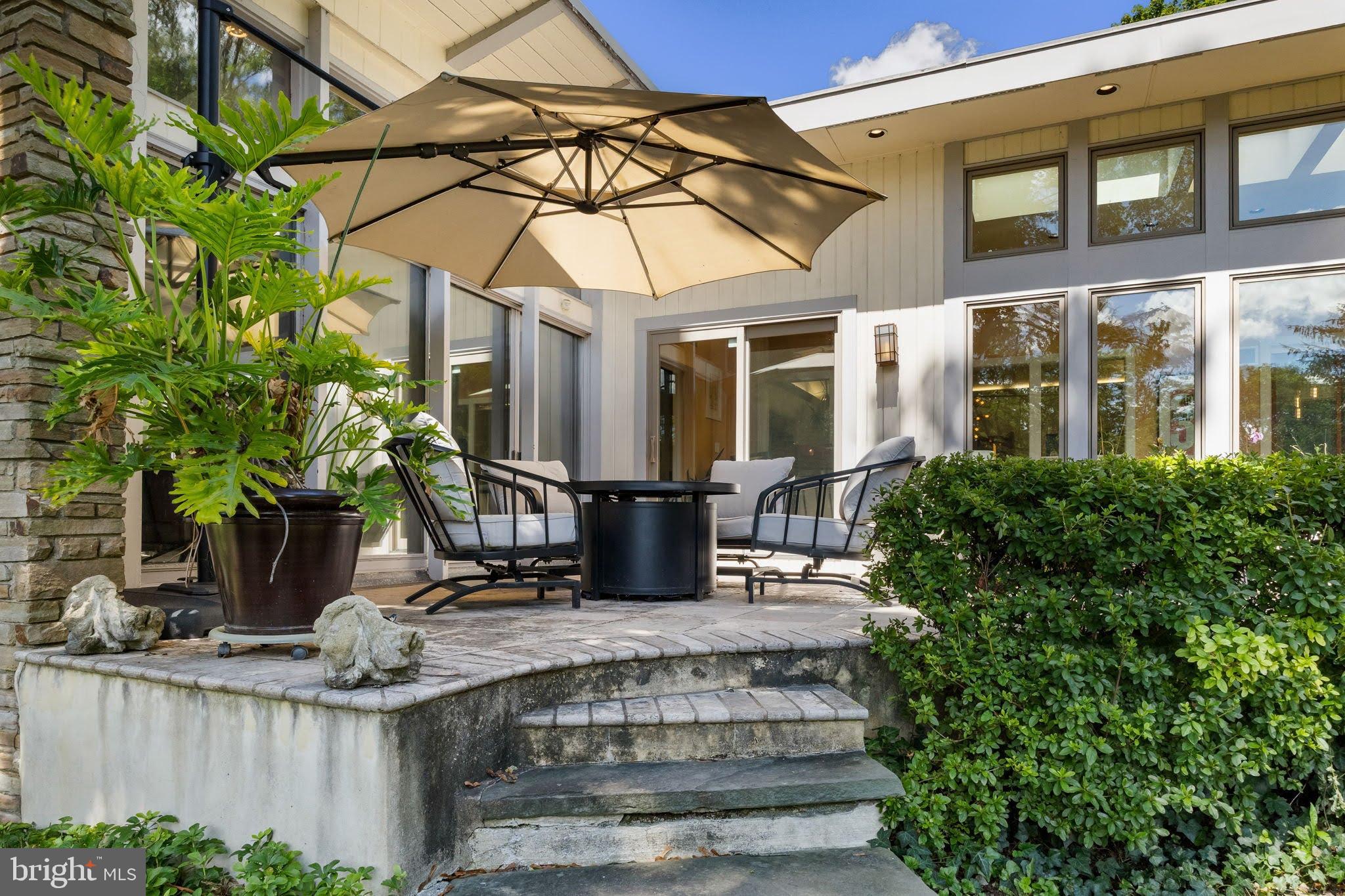 CURTIS HILLS - Residential