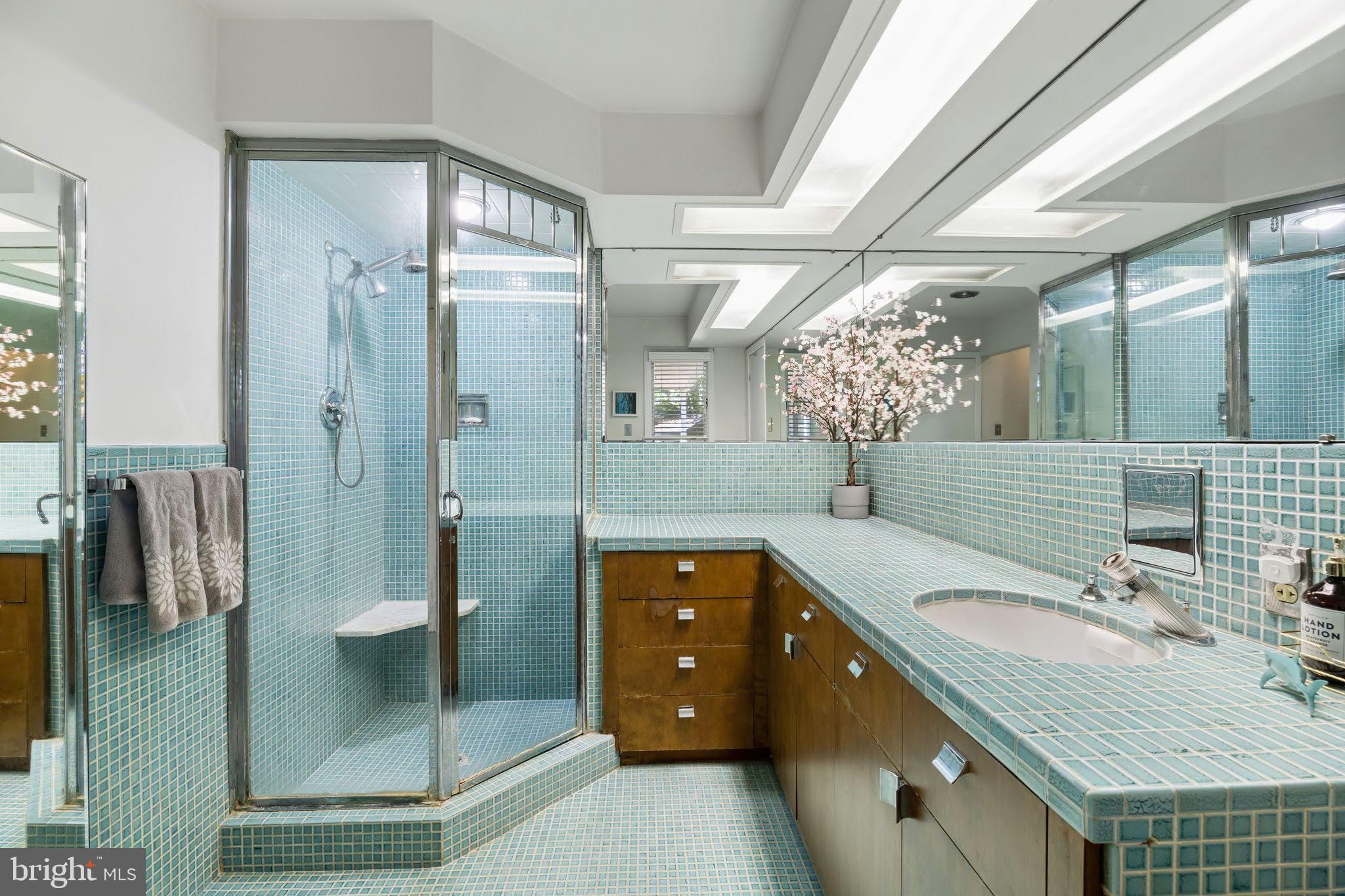 CURTIS HILLS - Residential