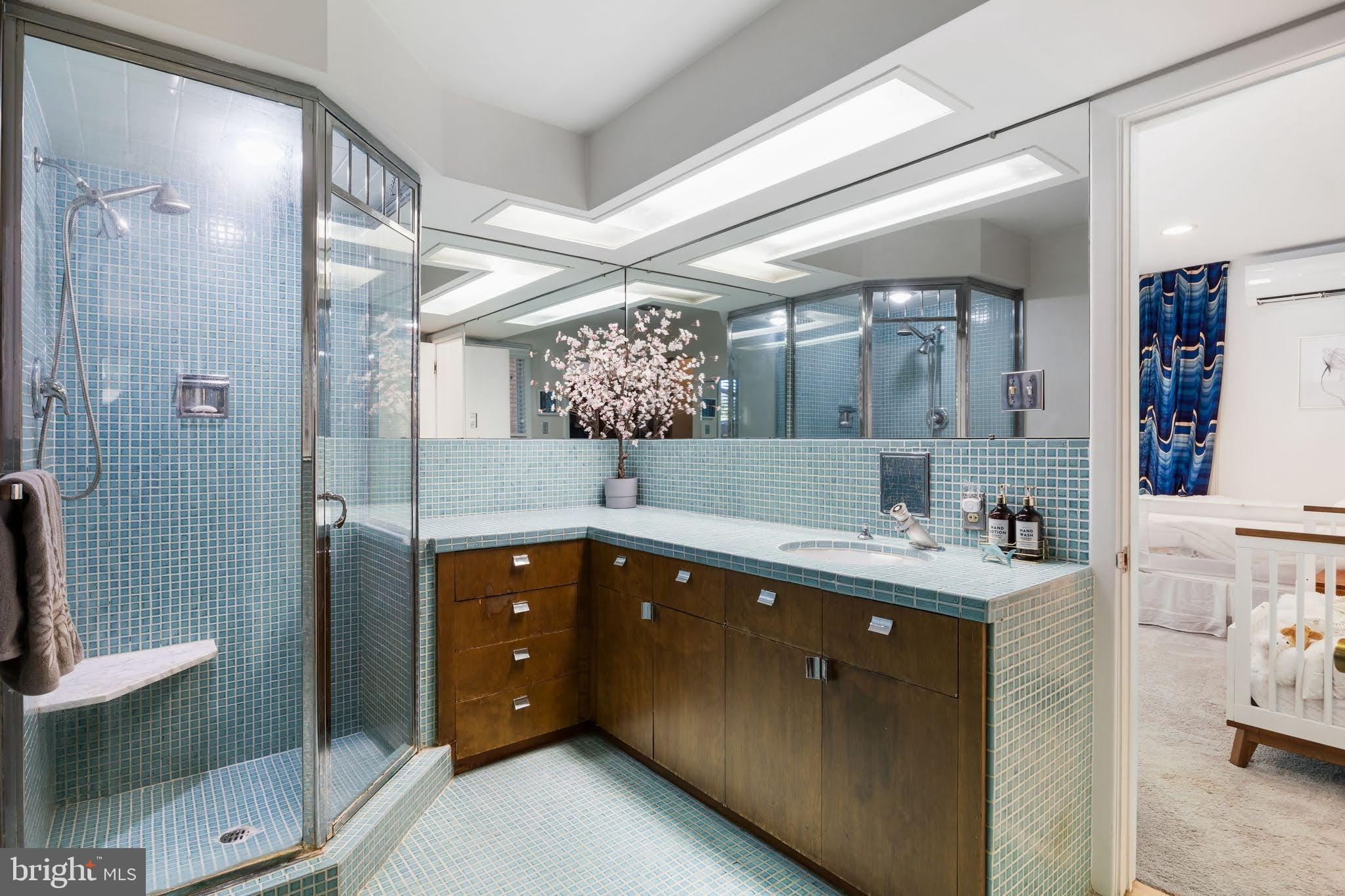 CURTIS HILLS - Residential